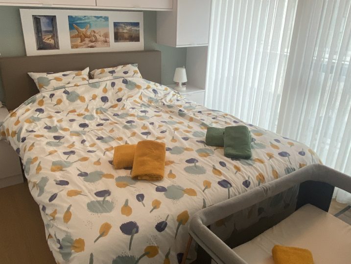 Toddler bed in the bedroom, suitable up to 9 kg and 2 years