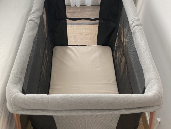 Toddler bed in the bedroom, suitable up to 9 kg and 2 years